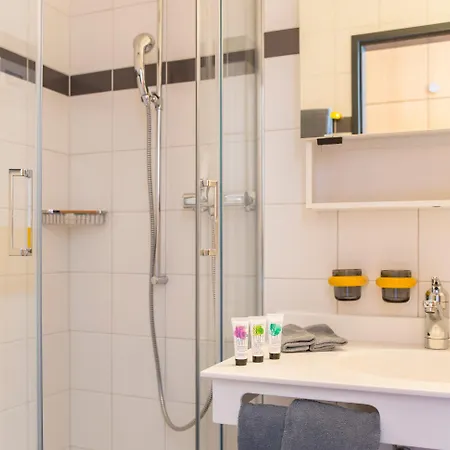 Hotell Smart-hotel Minusio, A Swiss Quality